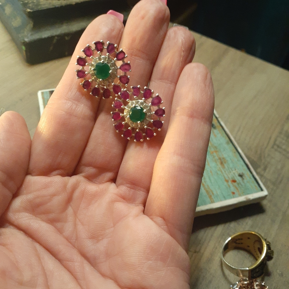 Bigger ruby emerald